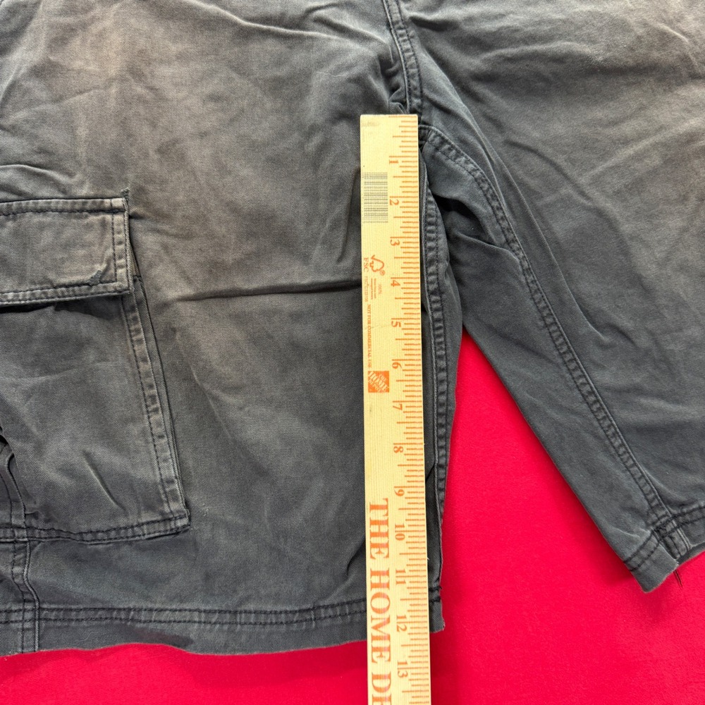 Sean John Mens Vintage Y2K Cargo Shorts Gray Faded Cotton Utility Size 34 - Picture 3 of 8